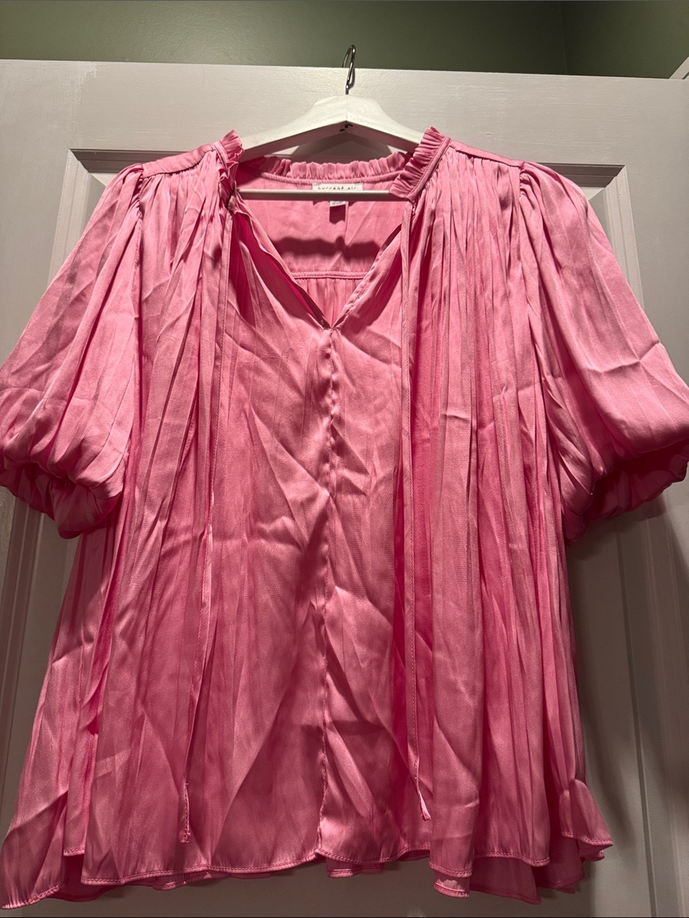 Current Air Pink Pleated V-Neck Puff Sleeve Blouse